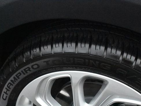 Used 2023 Chevrolet Bolt EUV LT w/ Driver Confidence Package image 30