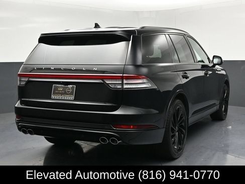 Used 2023 Lincoln Aviator Reserve w/ Equipment Group 201A AWD/4WD image 4