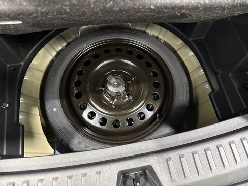 New 2026 Chevrolet Equinox ACTIV w/ Safety and Technology Package image 13