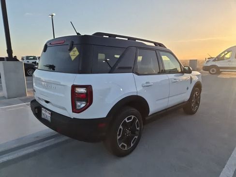 Used 2024 Ford Bronco Sport Outer Banks w/ Tech Package AWD/4WD image 4