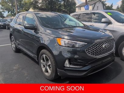 Used 2024 Ford Edge SEL w/ Convenience Package