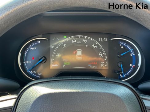 Used 2024 Toyota RAV4 LE image 17