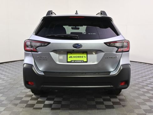 Used 2024 Subaru Outback Premium image 5