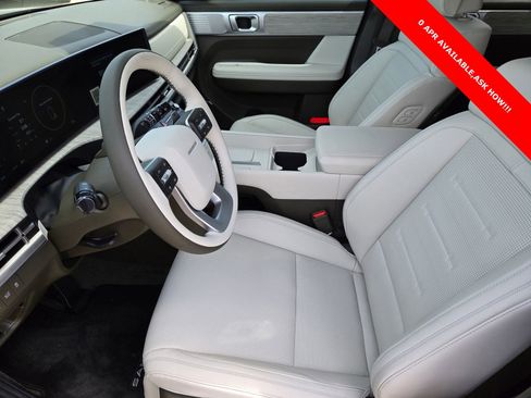 Used 2025 Hyundai Santa Fe Calligraphy image 9