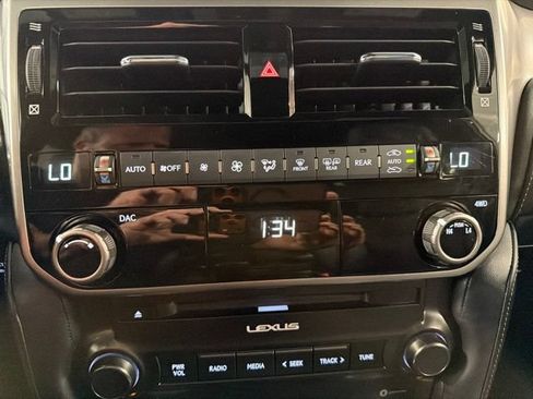 Used 2023 Lexus GX 460 Premium w/ Premium Package AWD/4WD image 21