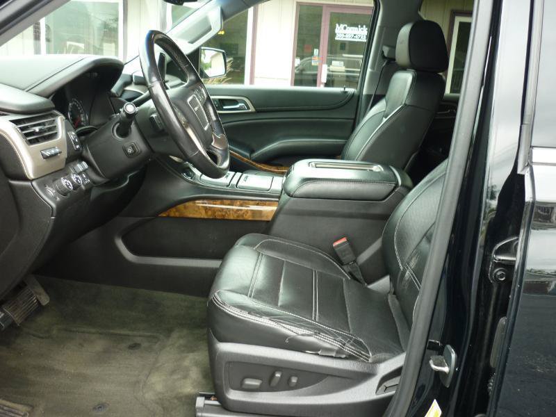 Used 2015 GMC Yukon Denali w/ Touring Package AWD/4WD image 7