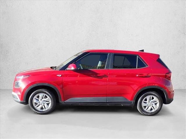 Used 2022 Hyundai Venue SE FWD image 2