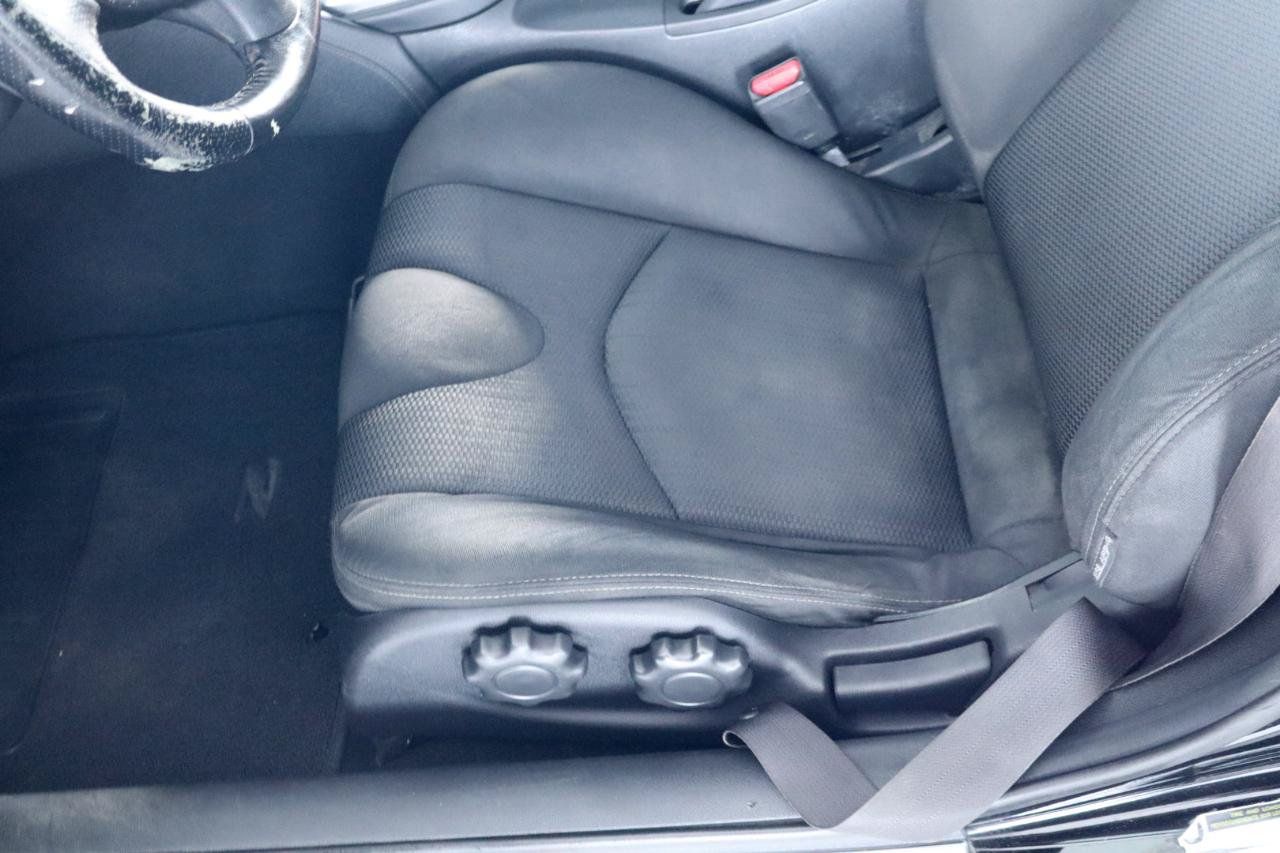 Used 2015 Nissan 370Z Coupe RWD image 21