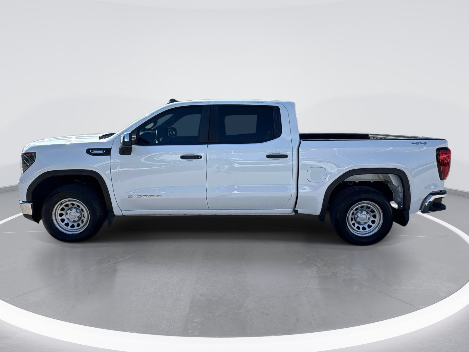 Used 2024 GMC Sierra 1500 Pro w/ Pro Value Package AWD/4WD image 5