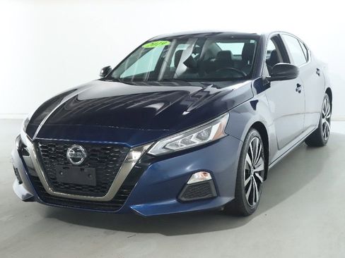 Used 2019 Nissan Altima 2.5 SR w/ SR Premium Package AWD/4WD image 5