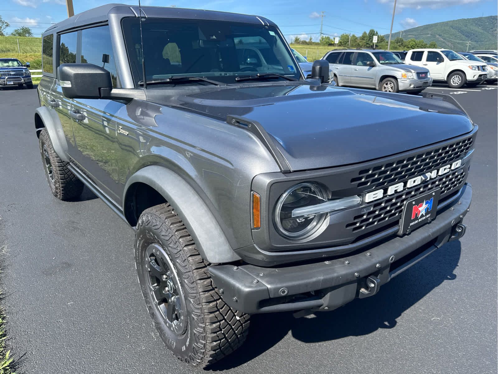Used 2023 Ford Bronco Badlands AWD/4WD image 3