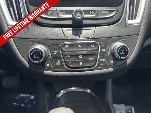 Used 2023 Chevrolet Malibu LT FWD image 22