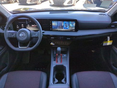New 2026 Nissan Kicks SR w/ Cold Weather Package image 13