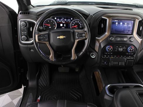 Used 2022 Chevrolet Silverado 2500 High Country w/ Safety Package II AWD/4WD image 12
