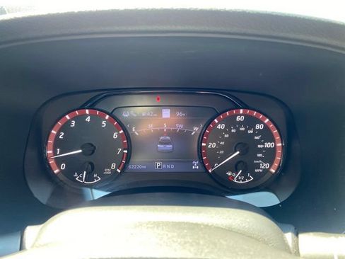 Used 2022 Nissan Frontier PRO-4X AWD/4WD image 6