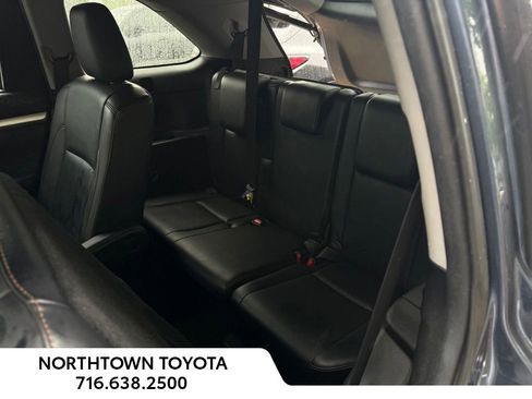Used 2019 Toyota Highlander XLE w/ Protection Package #3 AWD/4WD image 32