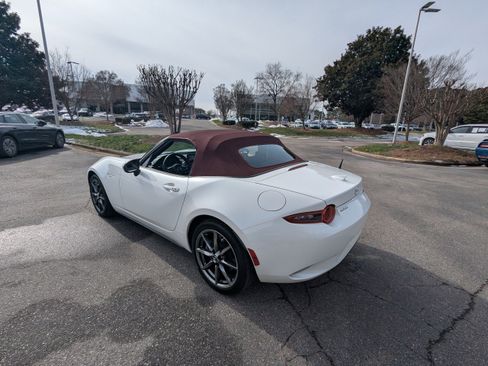 Used 2018 MAZDA MX-5 Miata Grand Touring image 23