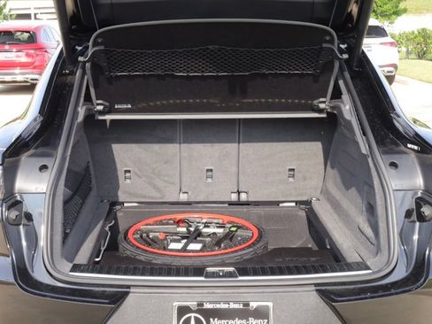 Used 2023 Porsche Cayenne Platinum Edition AWD/4WD image 32