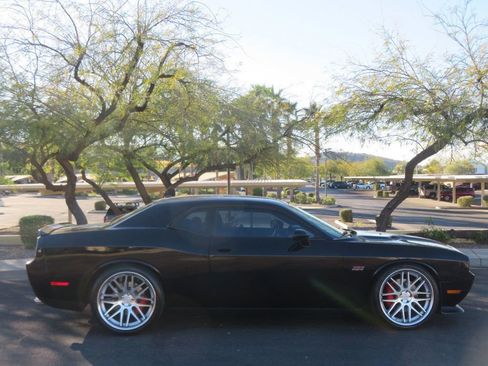 Used 2012 Dodge Challenger SRT8 w/ Premium Sound Group image 3
