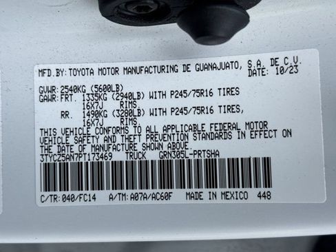 Used 2023 Toyota Tacoma SR5 w/ Technology Package AWD/4WD image 30