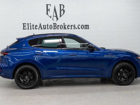 Used 2022 Maserati Levante GT AWD/4WD image 5