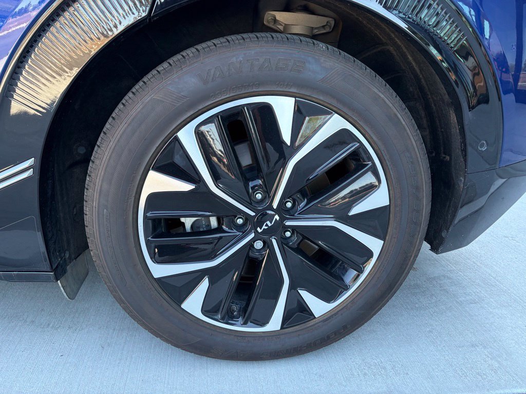 Used 2024 Kia EV6 Wind w/ Wind Technology Package RWD image 9