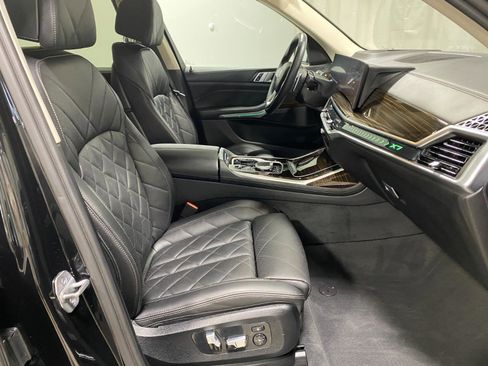 Certified 2023 BMW X7 xDrive40i w/ Parking Assistance Package image 21