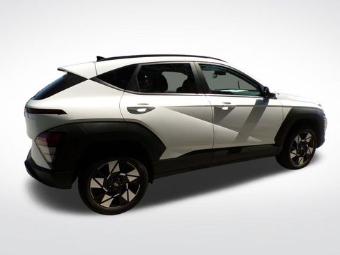 Certified 2024 Hyundai Kona SEL AWD/4WD image 8
