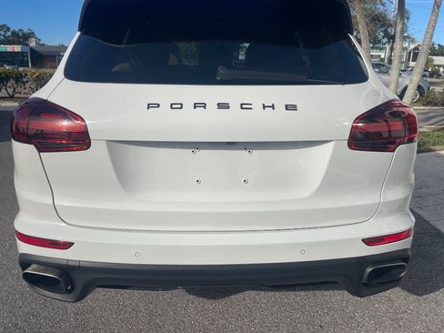 Used 2018 Porsche Cayenne Platinum Edition image 6