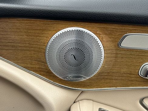 Used 2018 Mercedes-Benz GLC 300 image 25