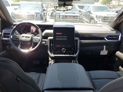 New 2026 GMC Yukon XL Elevation AWD/4WD image 12