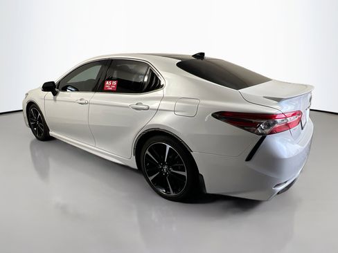 Used 2018 Toyota Camry XSE w/ Audio Package FWD image 6