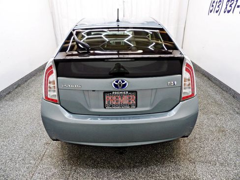 Used 2015 Toyota Prius Two FWD image 5