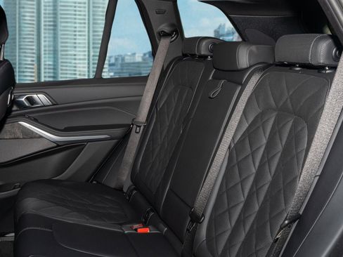 Used 2026 BMW X5 sDrive40i image 17