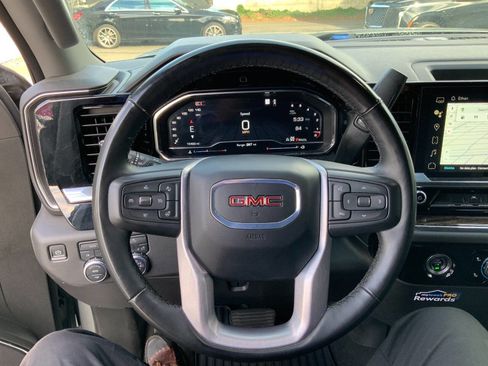 Used 2024 GMC Sierra 1500 Elevation AWD/4WD image 18