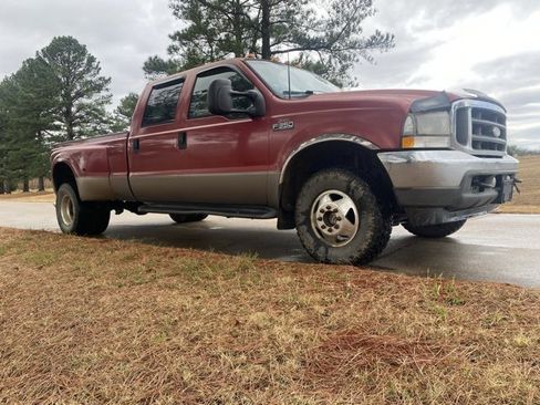 Used 2002 Ford F350 Lariat image 12
