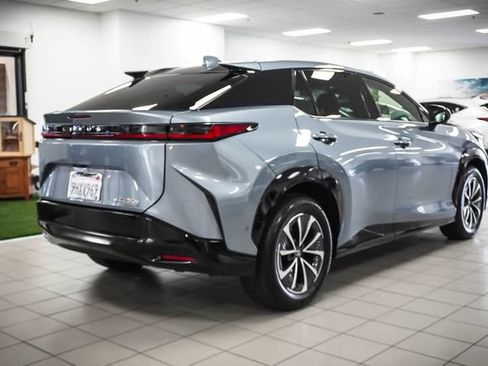 Used 2023 Lexus RZ 450e Premium w/ Technology Package AWD/4WD image 6