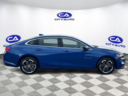 Used 2023 Chevrolet Malibu LT FWD image 2