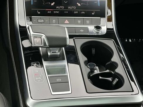 Used 2025 Audi Q7 3.0T Premium Plus AWD/4WD image 6