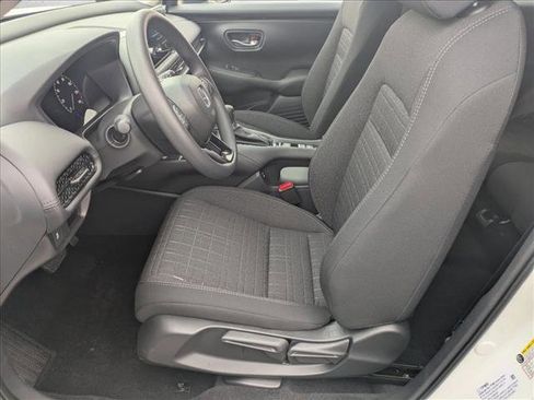 New 2026 Honda HR-V LX image 4