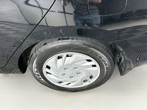 Used 2020 Nissan Versa S image 11