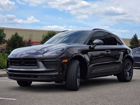 Used 2025 Porsche Macan Turbo AWD/4WD image 22