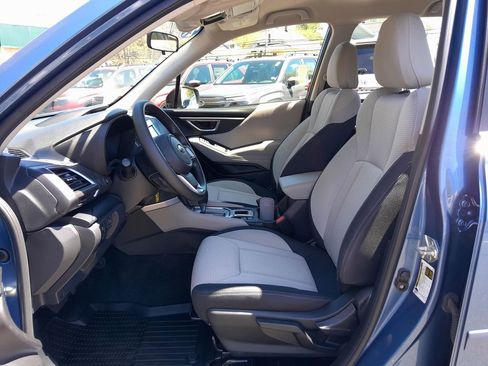 Used 2021 Subaru Forester AWD/4WD image 14