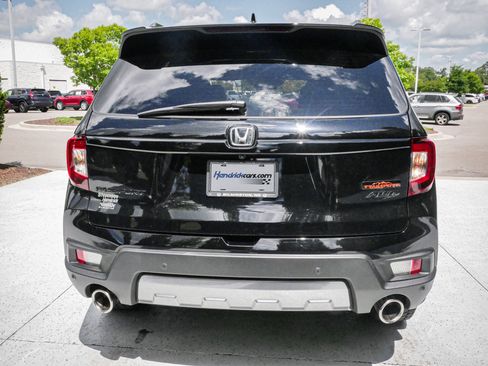 Used 2024 Honda Passport TrailSport image 9