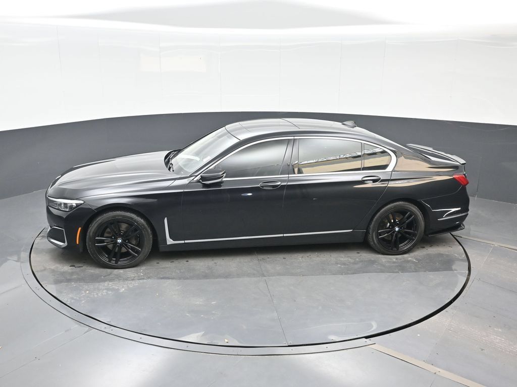 Used 2022 BMW 740i xDrive w/ Premium Package AWD/4WD image 19