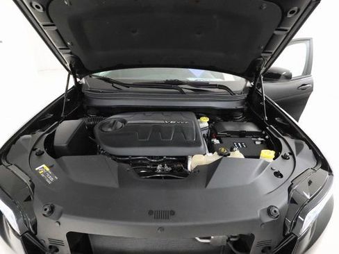 Used 2022 Jeep Cherokee Limited image 6