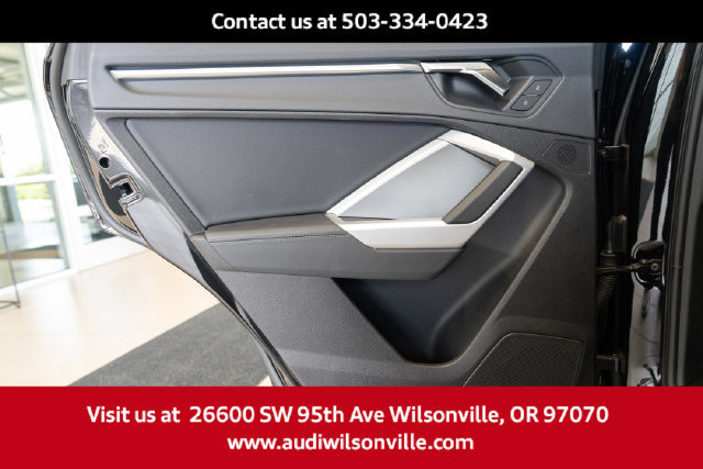 Used 2025 Audi Q3 2.0T Premium Plus w/ Premium Plus Package AWD/4WD image 25