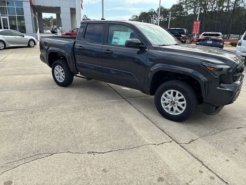 New 2026 Toyota Tacoma SR5 image 9