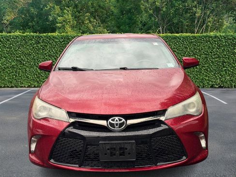 Used 2015 Toyota Camry SE FWD image 9