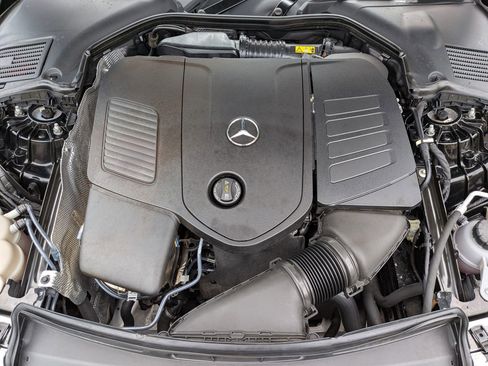 Certified 2023 Mercedes-Benz C 300 4MATIC Sedan image 33